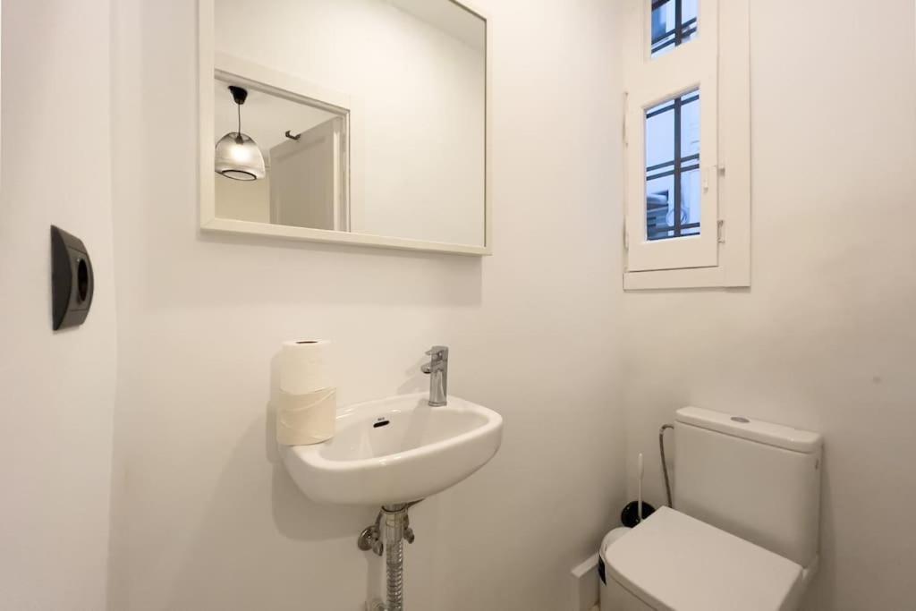 Bebarceloner Eixample - 3 Bedrooms Appartamento Barcellona